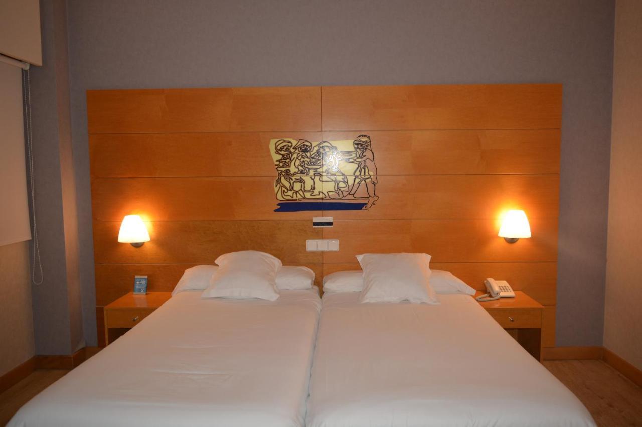 Ruta Jacobea Hotel Лавакоя Екстериор снимка