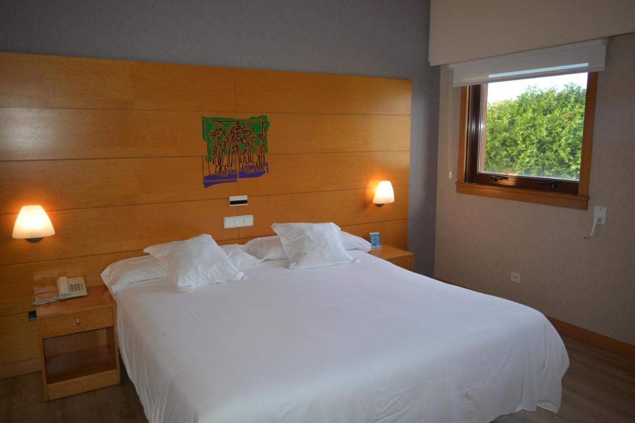 Ruta Jacobea Hotel Лавакоя Екстериор снимка
