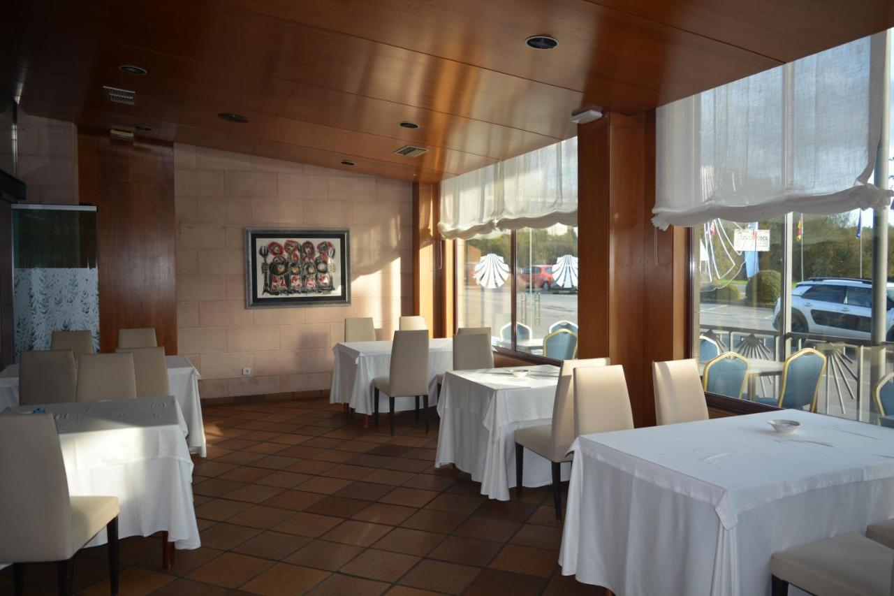 Ruta Jacobea Hotel Лавакоя Екстериор снимка