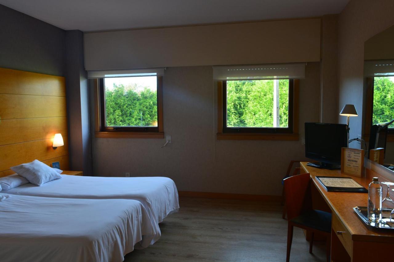 Ruta Jacobea Hotel Лавакоя Екстериор снимка